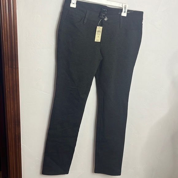 Ann Taylor NWT Modern Fit Gray Pants Size 8 Slim Leg NEW - Picture 1 of 10